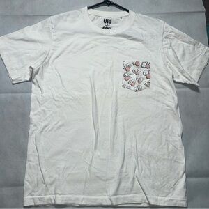 Uniqlo X Kaws collab pocket white t-shirt size medium